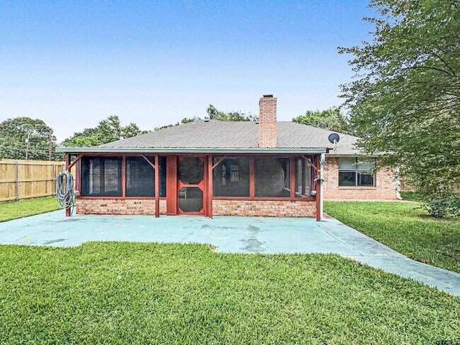 Building Photo - 16744 Overland Stage Dr