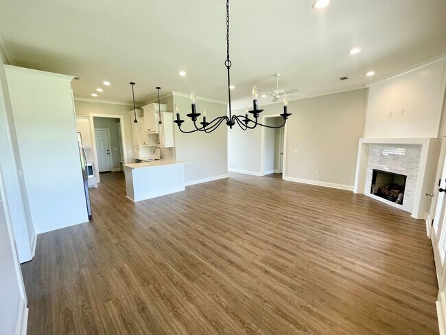Building Photo - Stunning Germantown School District Rental with Office & Large Fenced Yard