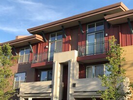 Building Photo - 3840 Martina Dr #205