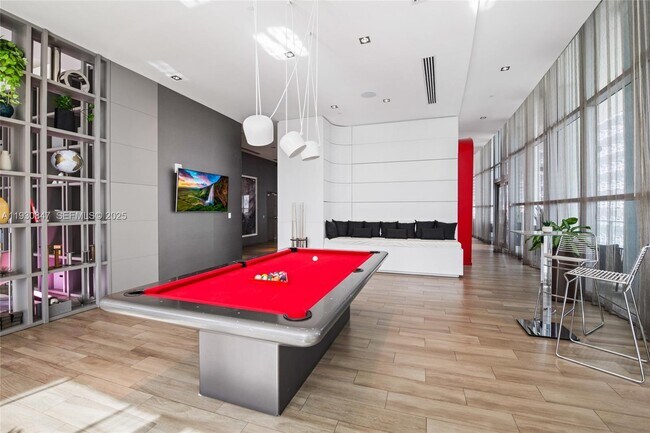 Building Photo - 1100 S Miami Ave