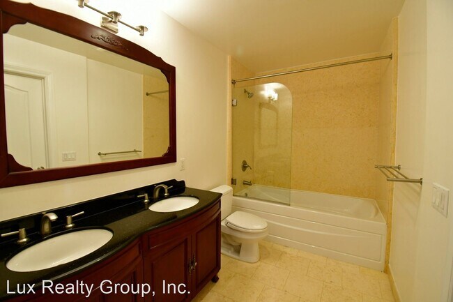 Building Photo - 2 br, 2 bath House - 151 El Camino Real # 113
