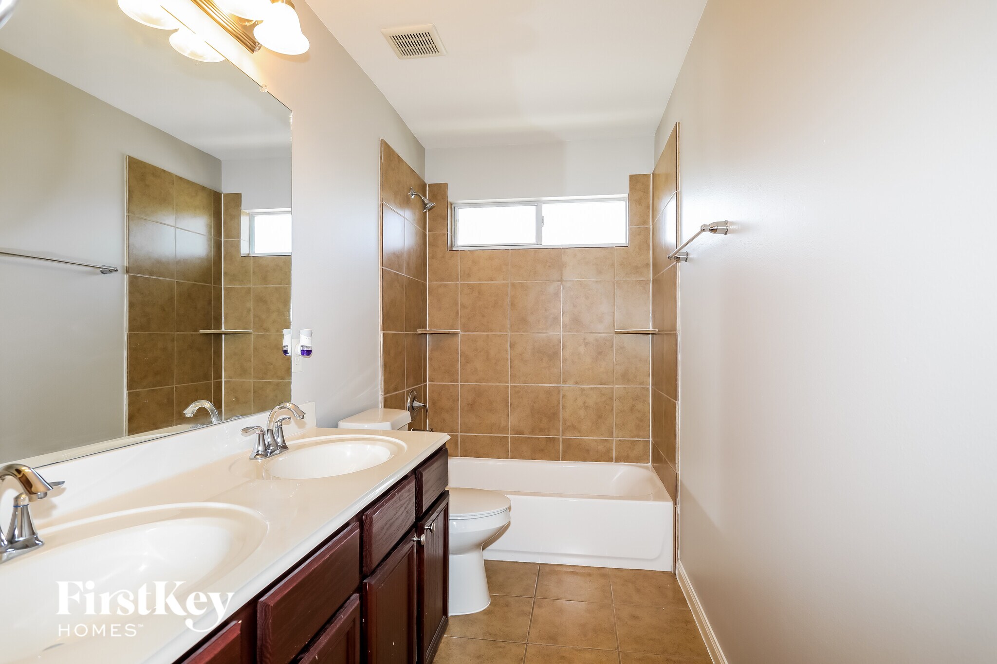 Building Photo - 10047 Arcadian Spgs Ln