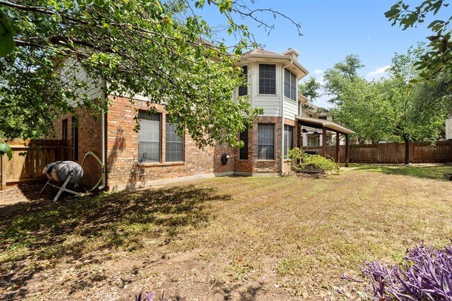 Building Photo - 15224 Calaveras Dr
