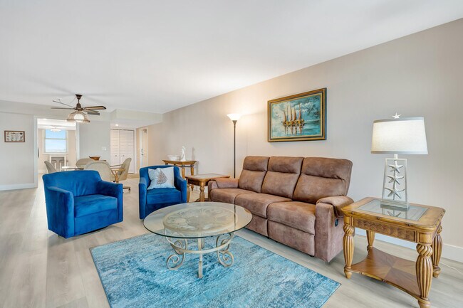 Building Photo - 1648 Jupiter Cove Dr