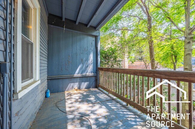 Building Photo - 4849 N Seeley Ave
