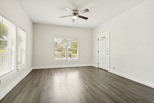 Building Photo - 1201 S Palmetto St