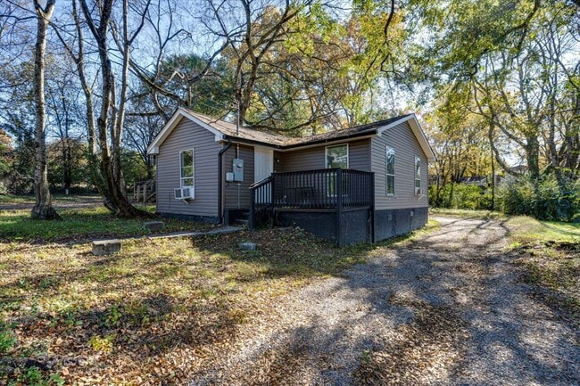 Building Photo - 6110 Walden Ave