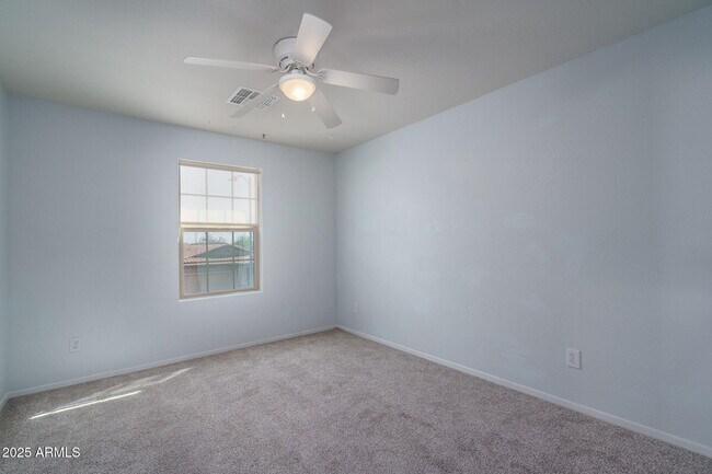 Building Photo - 10822 W Saddlehorn Rd