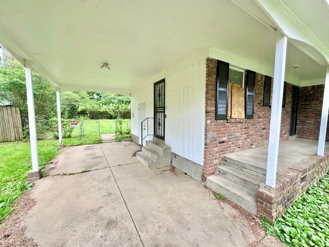 Building Photo - 3119 Queensgate Ave