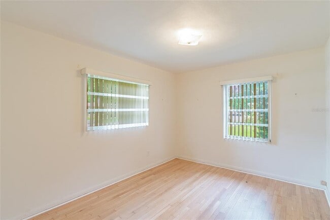 Building Photo - 4511 S Cameron Ave