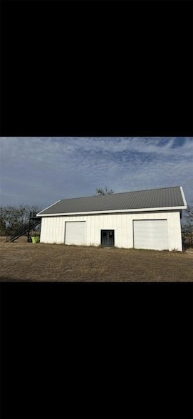 Building Photo - 17221 Steger Ln