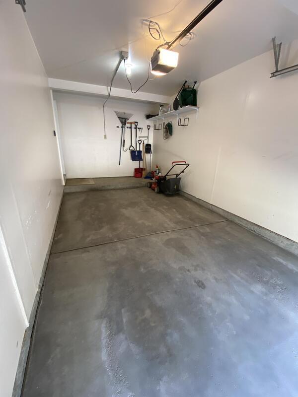 Building Photo - 2551 Sagebrush Ave