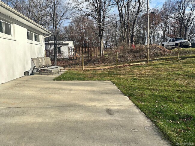 Building Photo - 2727 NY-94