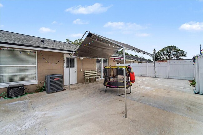 Building Photo - 8304 Dasa Pl