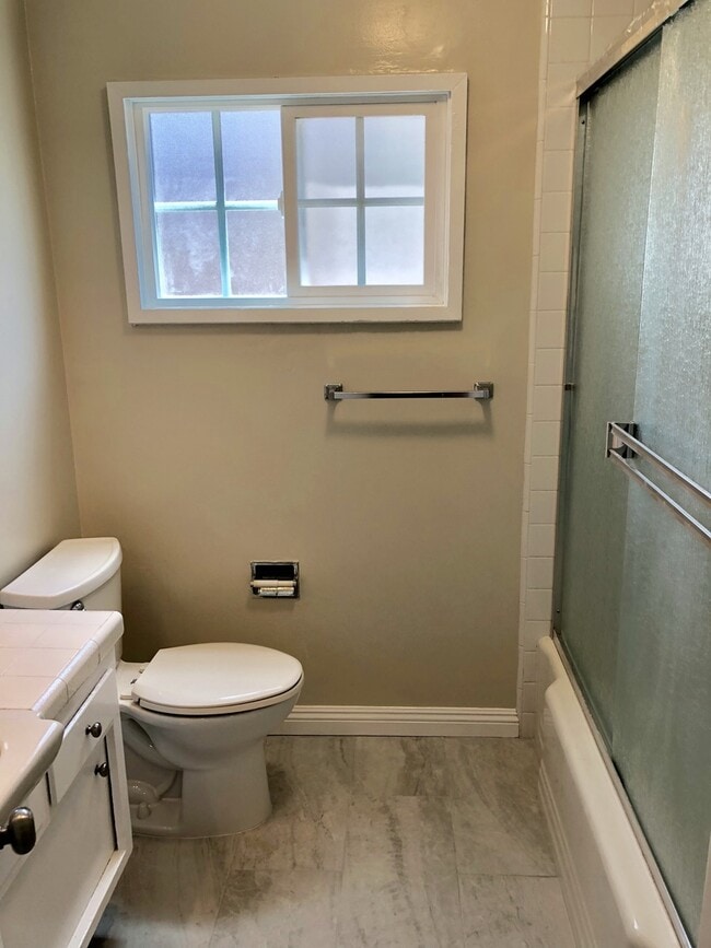 Building Photo - South Redondo - Riviera Village - Quiet and Close to the Beach!