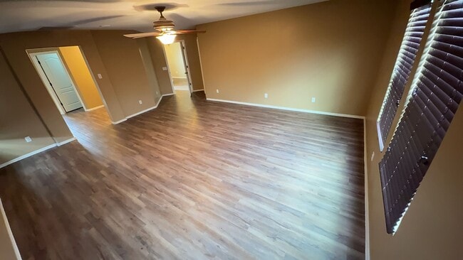 Building Photo - Beautiful 4 Bedroom - 2.5 Bath with Lots of Bonuses - Gilbert