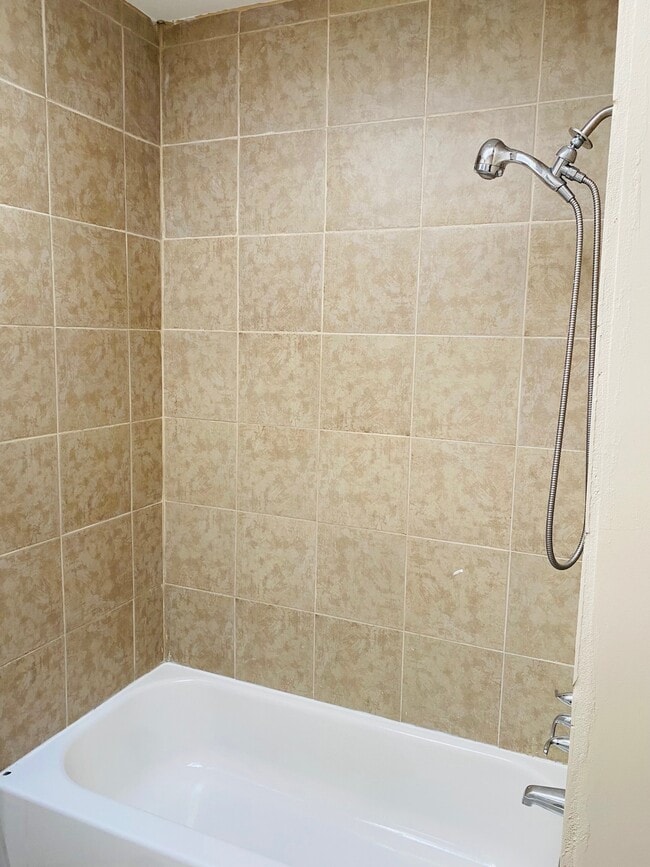 Building Photo - 5447 Torresdale Ave