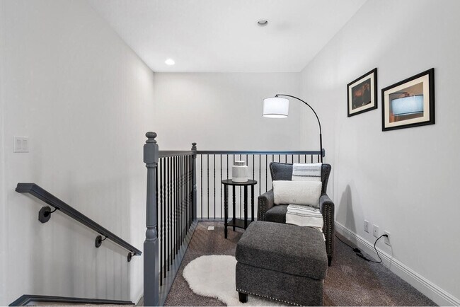 Building Photo - 15848 Italian Cypress Wy