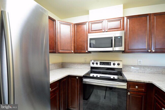 Building Photo - 7718 Lexton Pl
