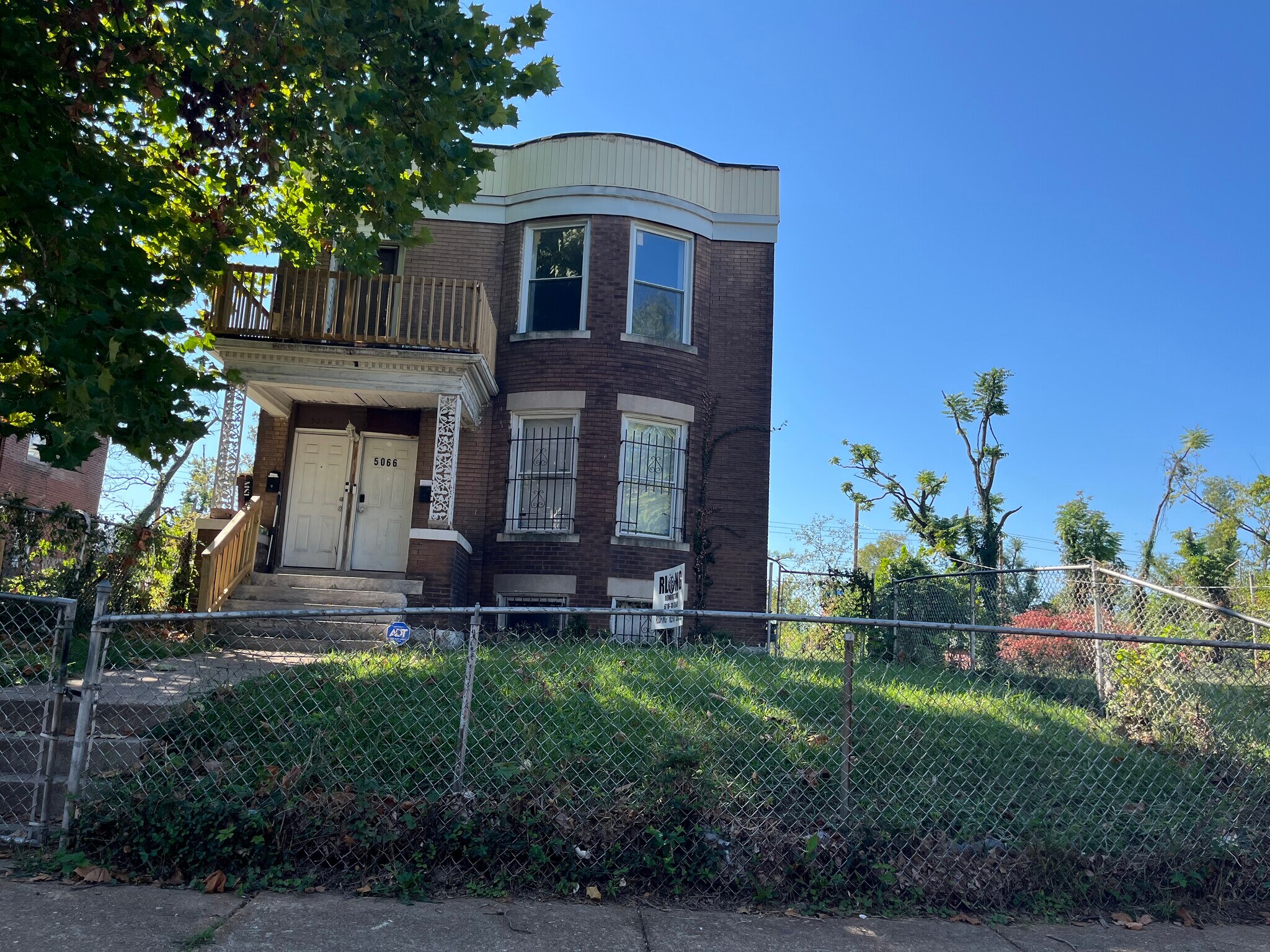 Building Photo - 5064 Cates Ave