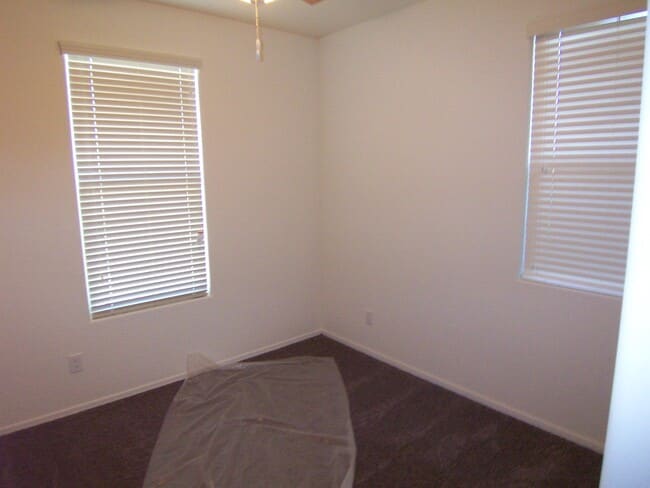 Building Photo - Gilbe Single Story 4 Bedroom