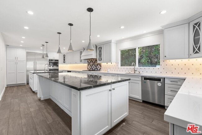 Building Photo - 22405 Calipatria Dr