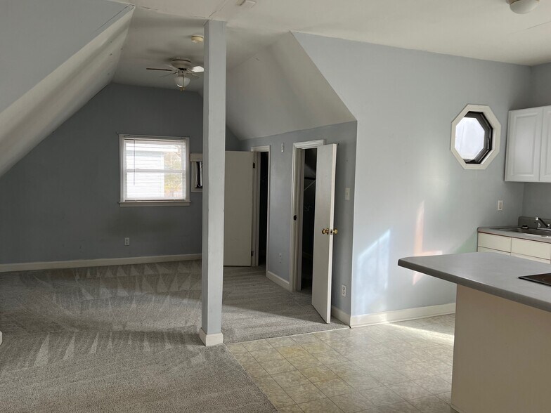 Building Photo - 213 Georgia Ave