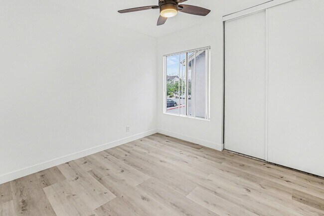 Building Photo - 1447 Manzana Way