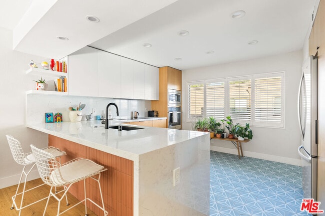 Building Photo - 4608 Glencoe Ave