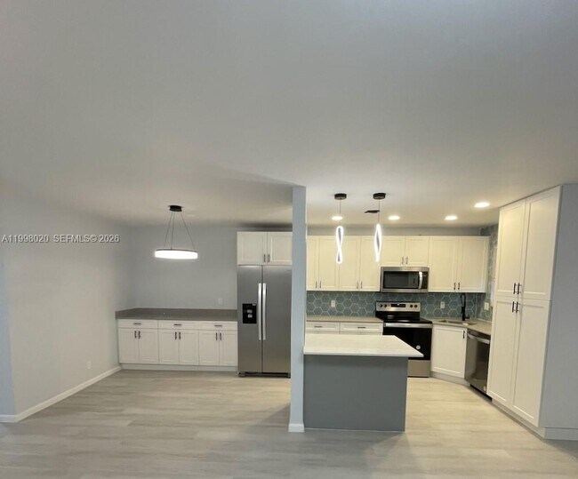 Building Photo - 2041 NW 81st Ave