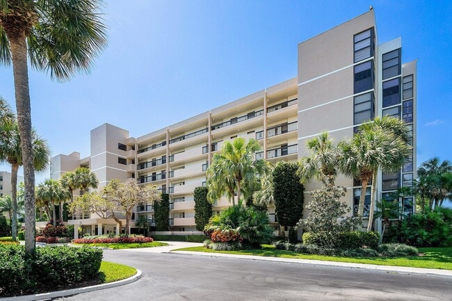 Building Photo - 6662 Boca Del Mar Dr