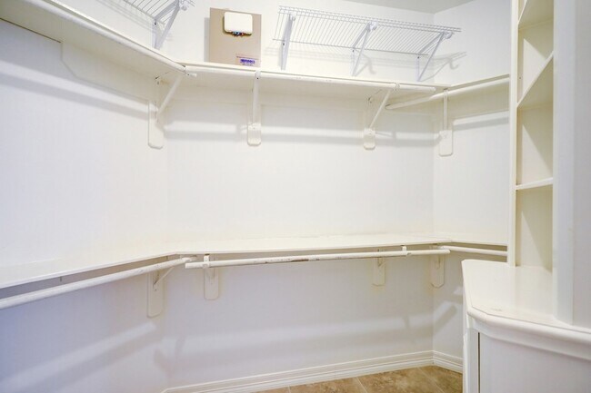 Building Photo - 16403 Knightrider Dr