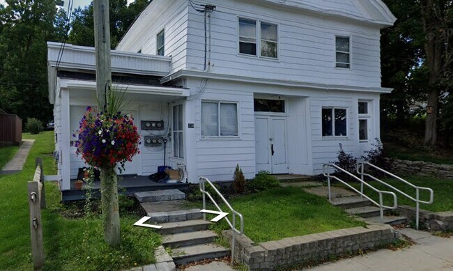 Building Photo - 274 N Main St