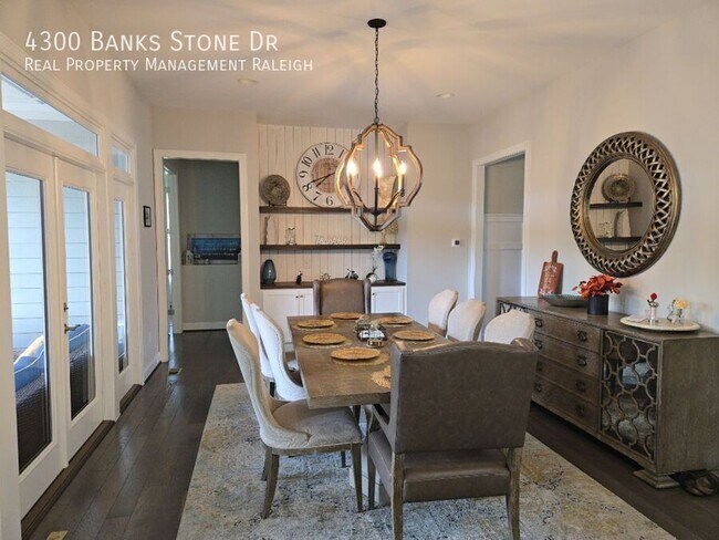 Building Photo - 4300 Banks Stone Dr