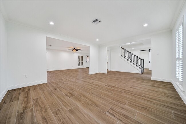 Building Photo - 950 Del Norte St