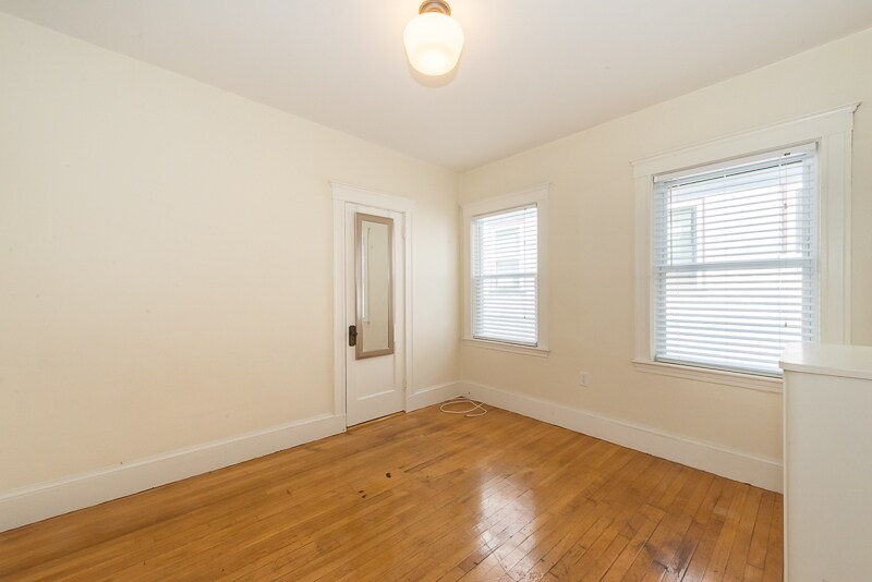 Building Photo - 31 Champney St