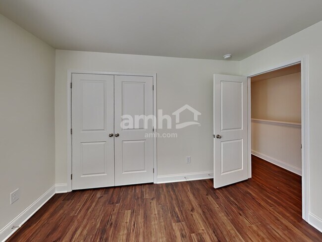 Building Photo - 866 Headland Wy