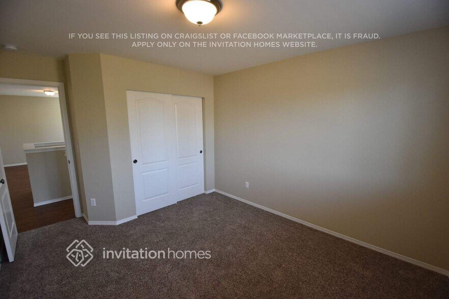 Building Photo - 2321 171st St E