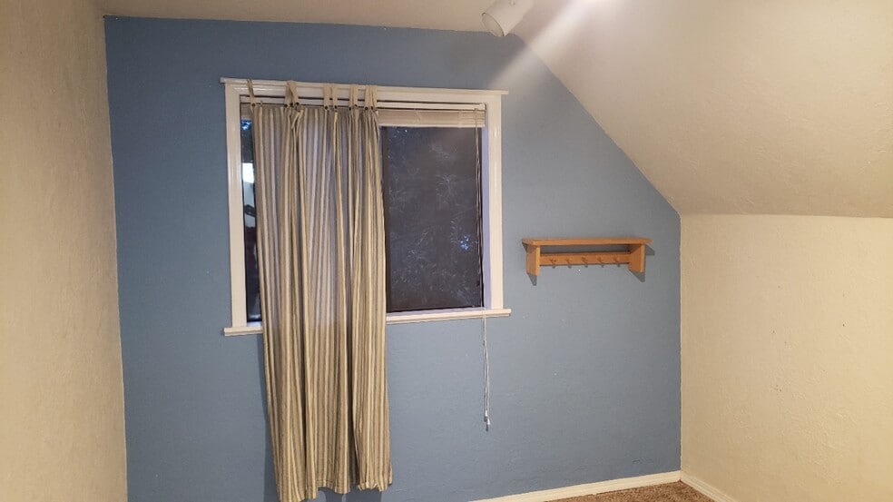 bedroom #3 - 607 N 1st Ave