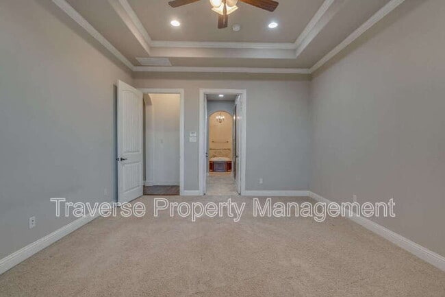 Building Photo - 10280 Mustang Downs Dr