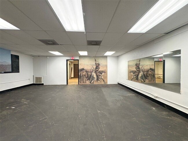 Building Photo - 2217 Avenue G