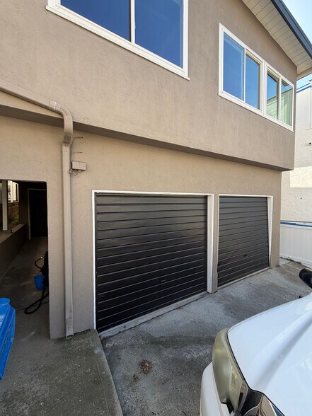 Building Photo - 221 Marine Ave