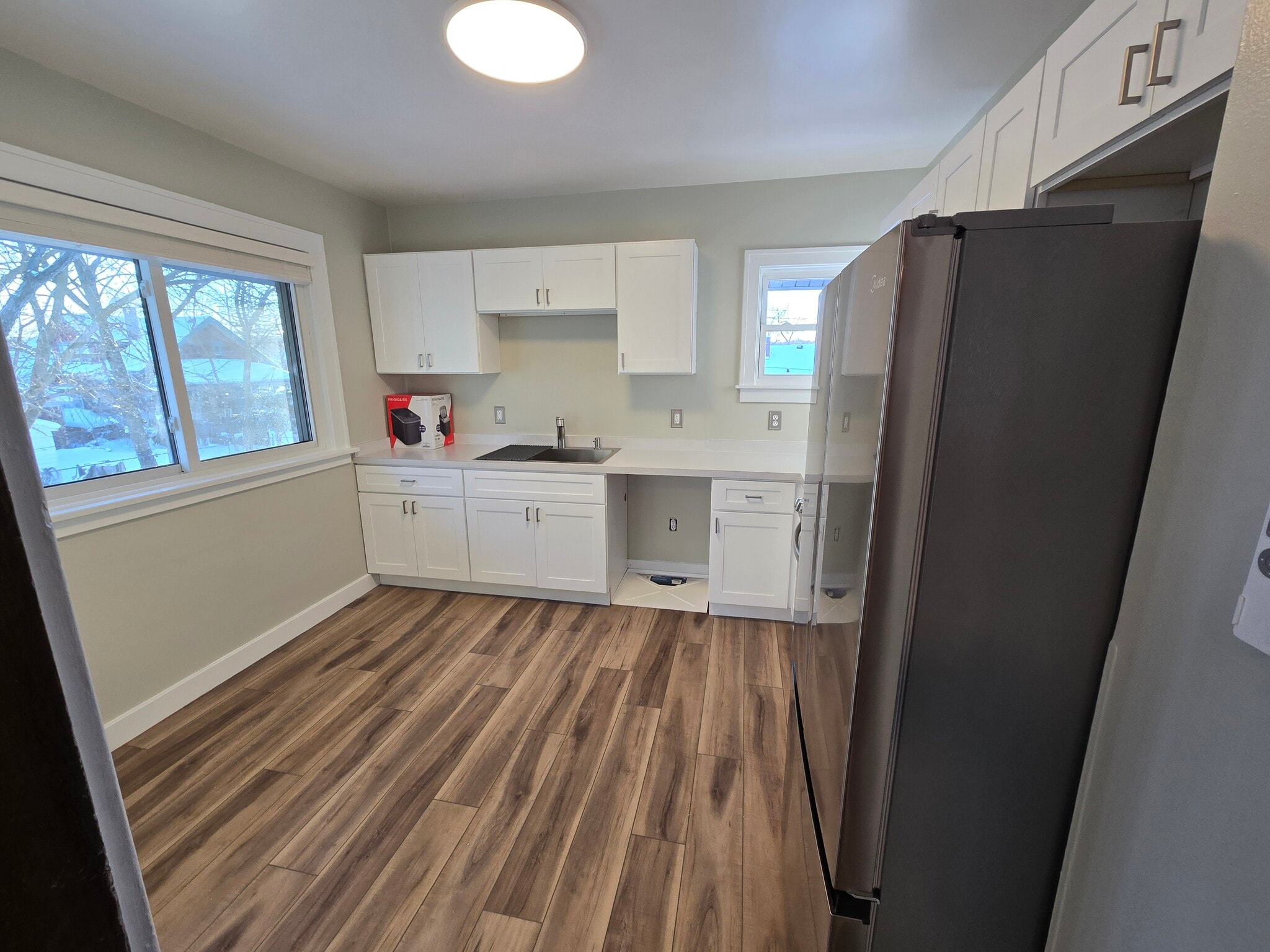 kitchen - 1019 Widdicomb Ave NW