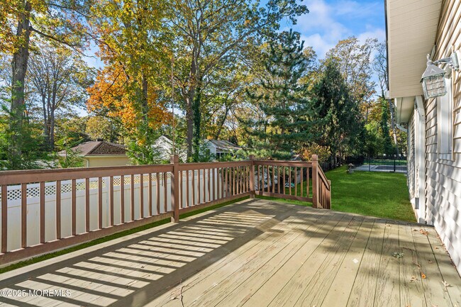 Building Photo - 72 Whalepond Rd