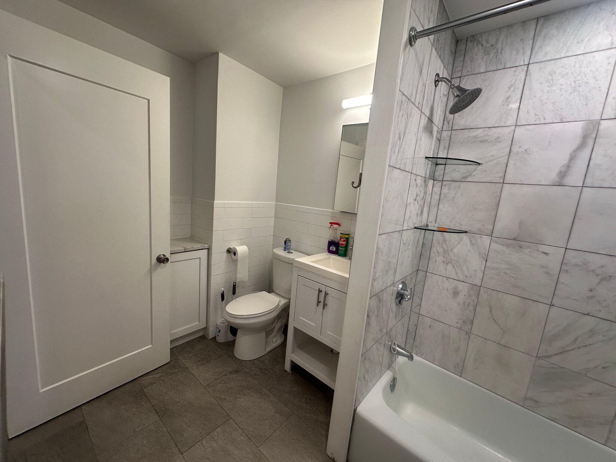 Building Photo - 15 Monmouth St