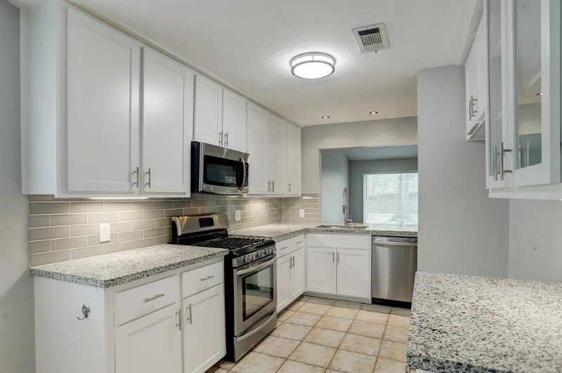 Building Photo - 45 Artesia