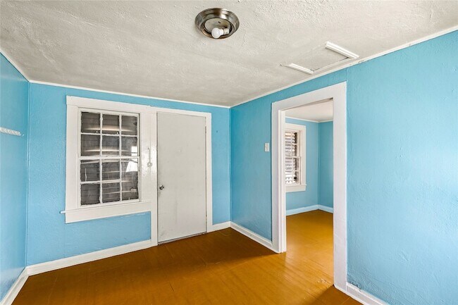 Building Photo - 1524 Mechanic St