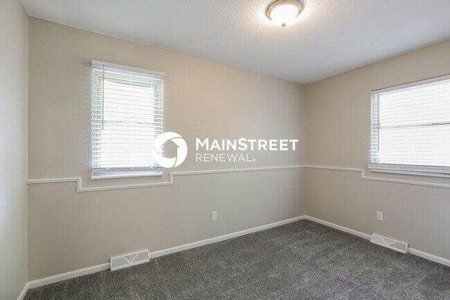 Building Photo - 3 Bedroom Pet-Friendly Home in INDEPENDENC...
