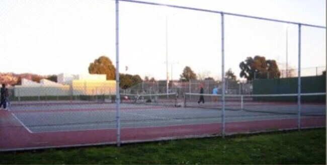 Building Photo - 1072 18th Street