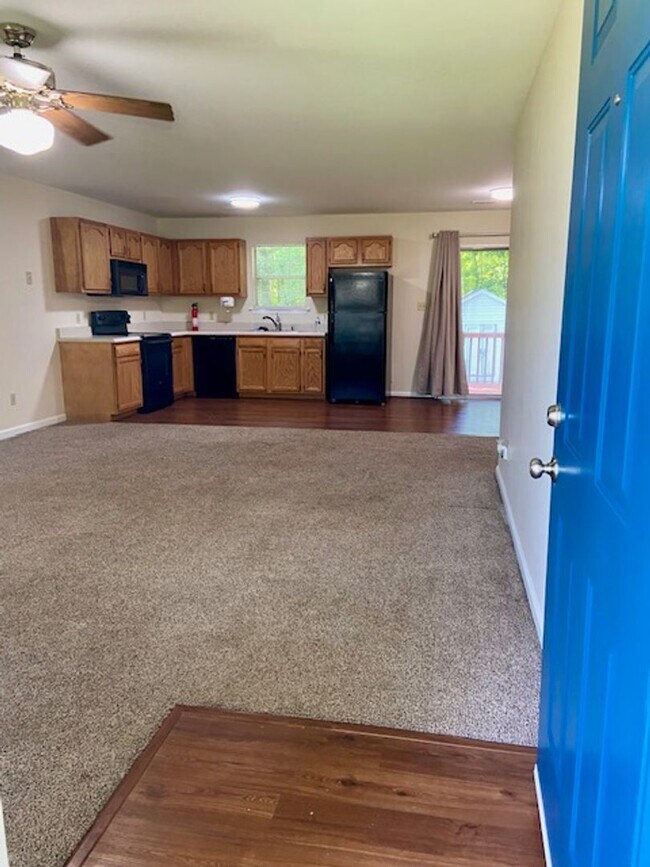 Building Photo - Single Family home in Williamsburg for rent! Available August 2026!